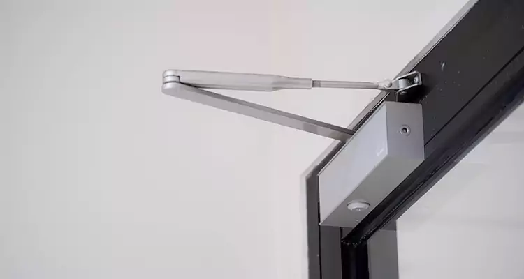 Screen Door Closer Repair in Venice, FL