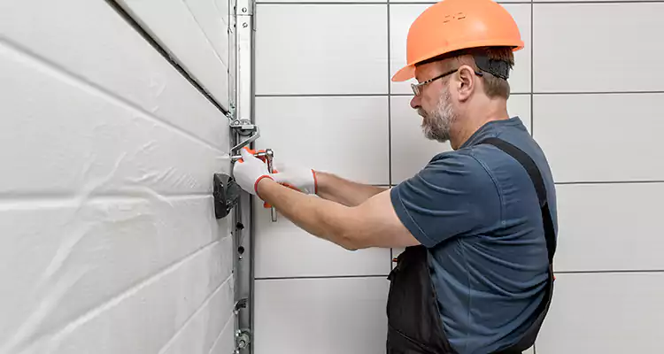 Emergency Garage Door Repair in Venice, FL