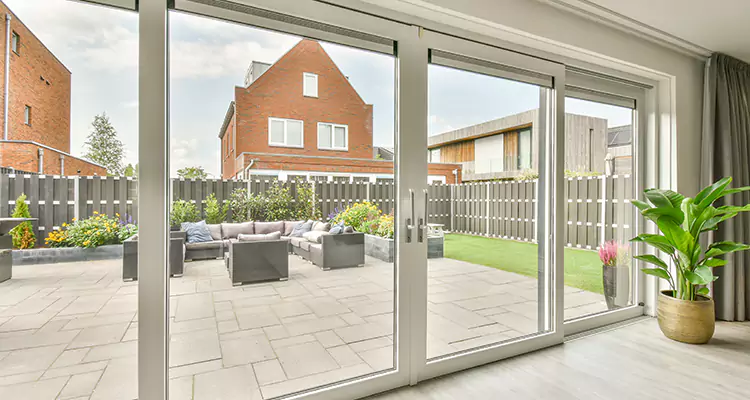 Best Sliding Screen Door Replacement Company in Venice, FL