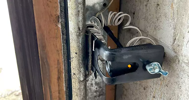 Fix Broken Garage Door Sensor in Venice, FL