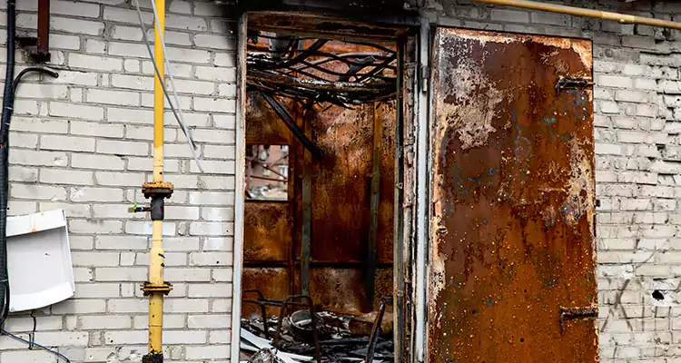 Metal Door Rust Repair in Venice, FL