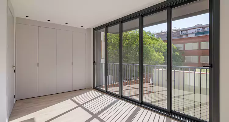 Fix Sliding Screen Door Track in Venice, FL